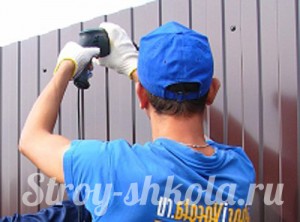 Установка и окраска профлиста
