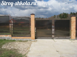 Забор из поликарбоната