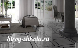 Напольная плитка из натурального камня выглядит очень дорого